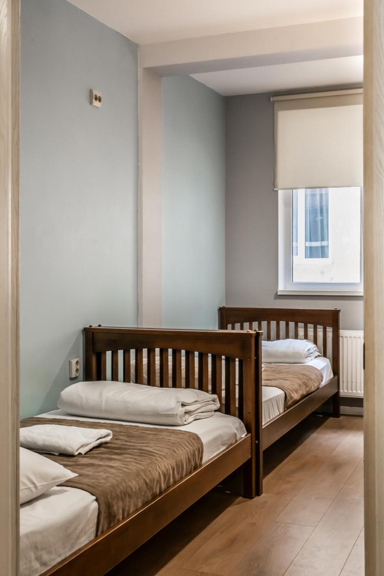 Gar'Is Hostel Lviv Bagian luar foto
