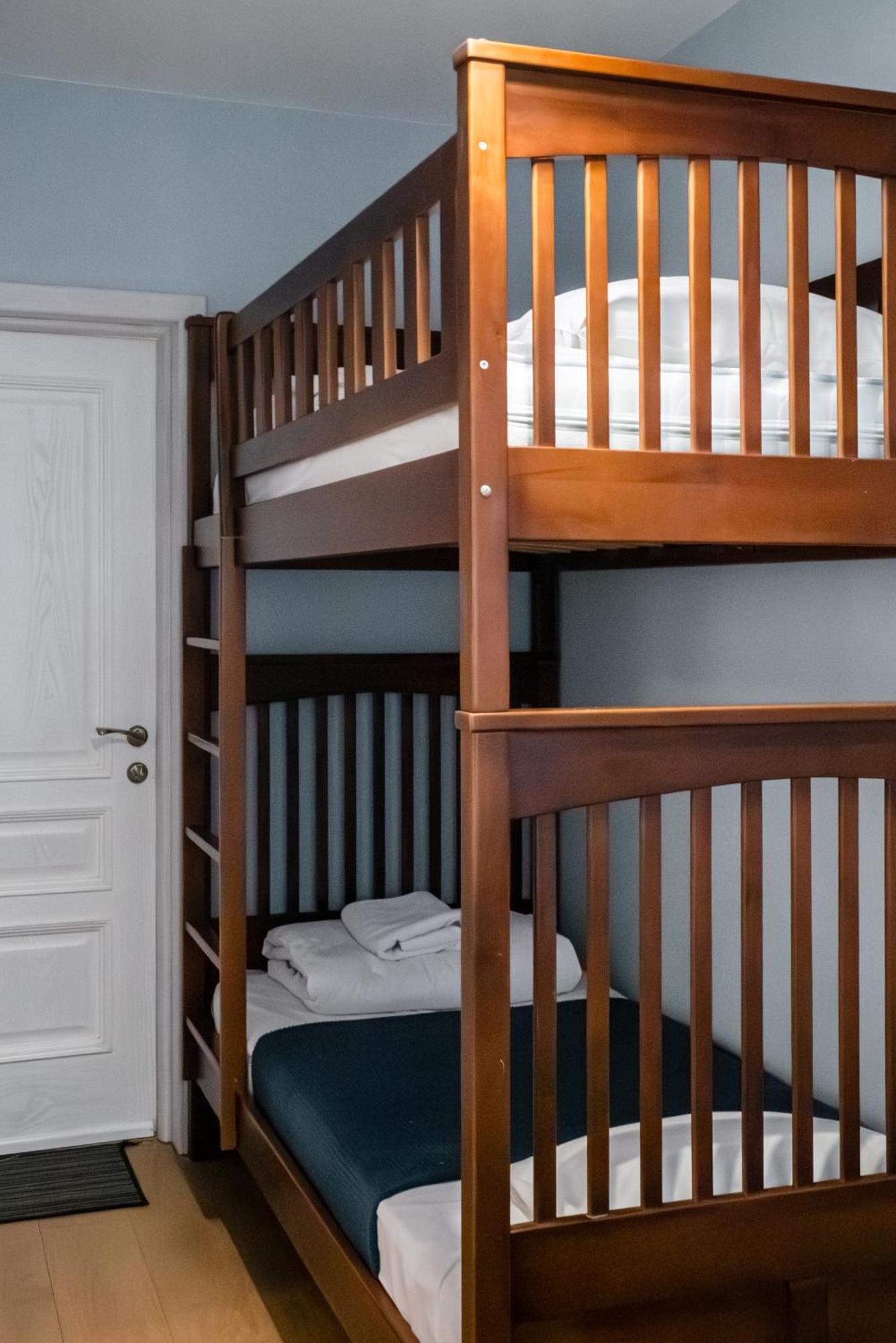 Gar'Is Hostel Lviv Bagian luar foto