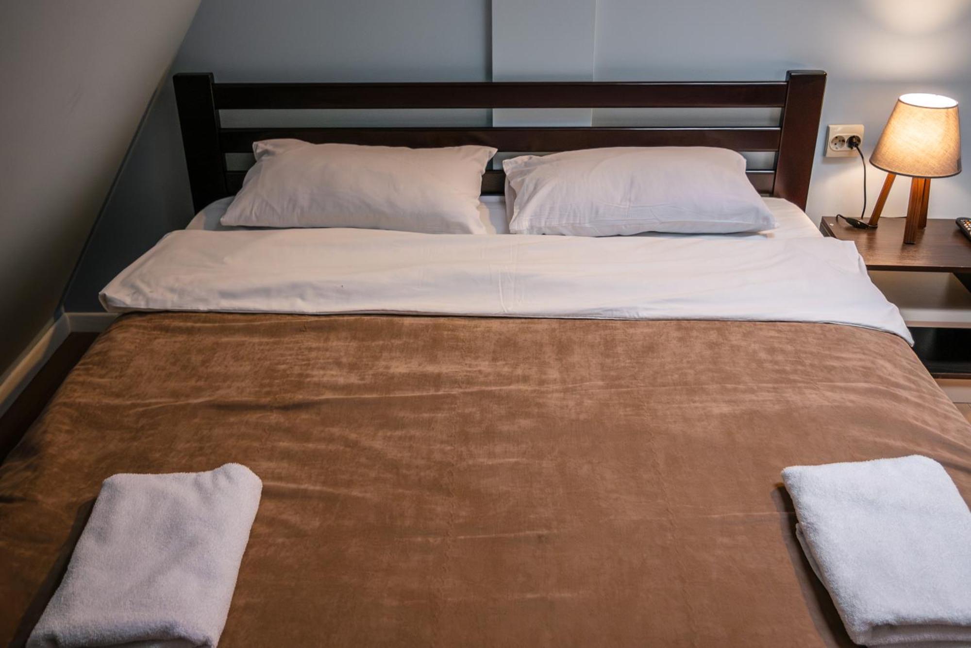 Gar'Is Hostel Lviv Bagian luar foto