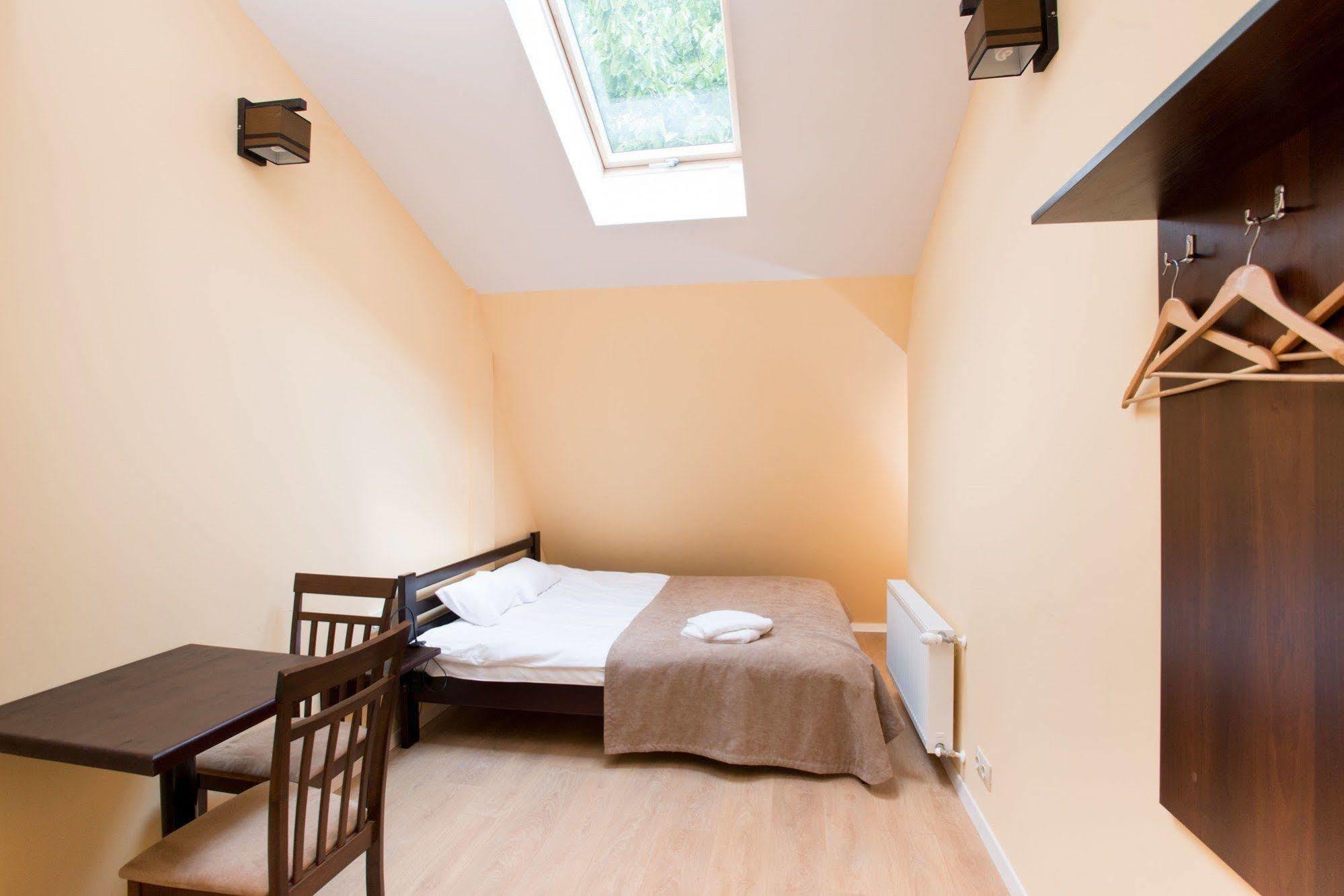 Gar'Is Hostel Lviv Bagian luar foto